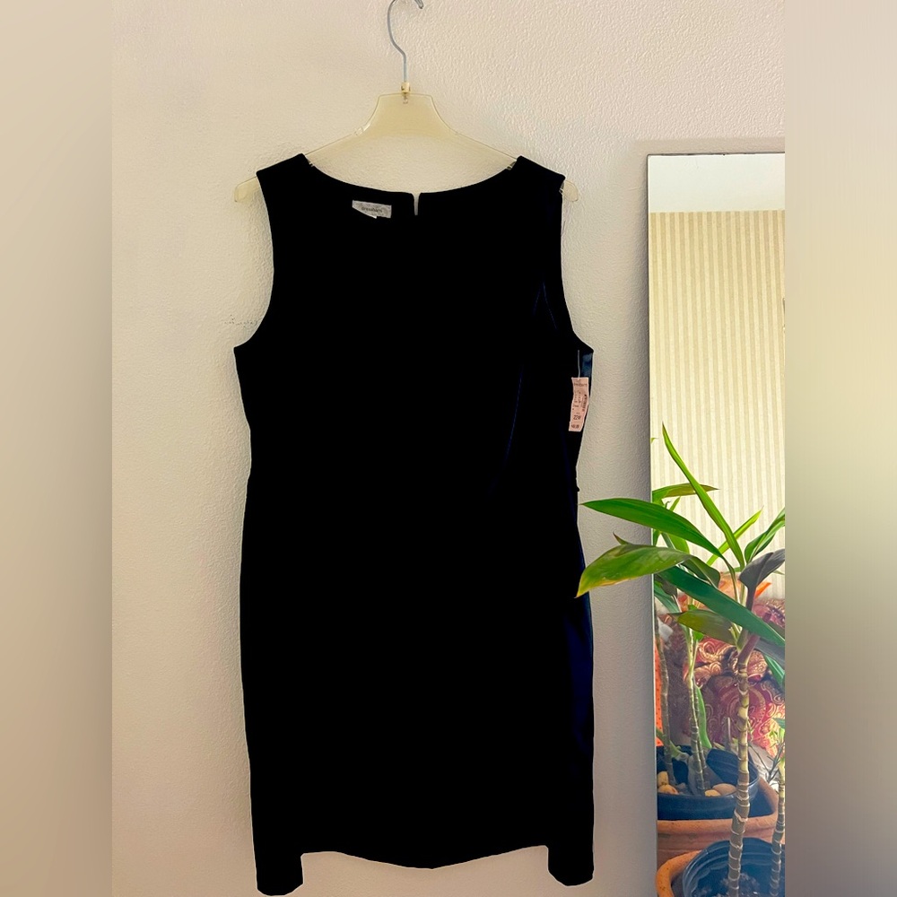 Women's "Dressbarn"  Sleeveless Dress; Size 22W, color black.